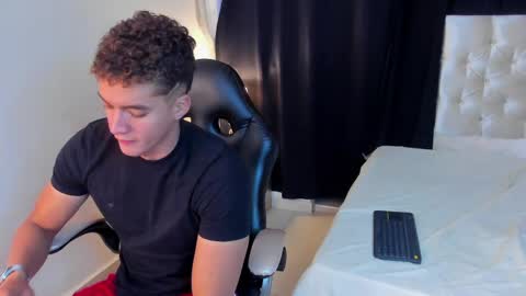 Paull George online show from 03-31-26, 03:56