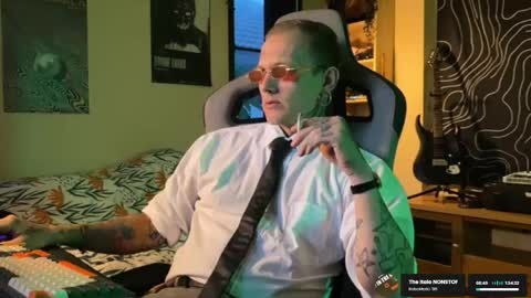 Snapshot of paul_razor chatting on 06-07-26, 10:46 Paul online show from 06-07-26, 10:46