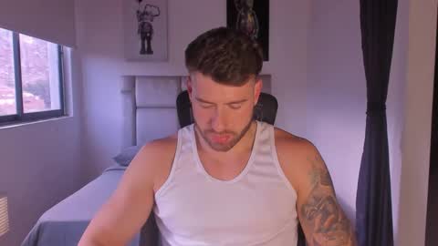 Snapshot of paul_roger chatting on 02-23-25, 10:20 PAUL ROGER online show from 02-23-25, 10:20