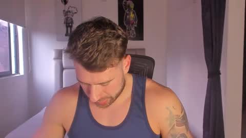 Snapshot of paul_roger chatting on 02-25-25, 11:00 PAUL ROGER online show from 02-25-25, 11:00