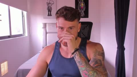 Snapshot of paul_roger chatting on 03-04-25, 04:52 PAUL ROGER online show from 03-04-25, 04:52