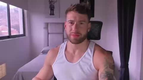 Snapshot of paul_roger chatting on 03-10-25, 09:18 PAUL ROGER online show from 03-10-25, 09:18