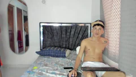paul_tony13 online show from 04-01-26, 02:14