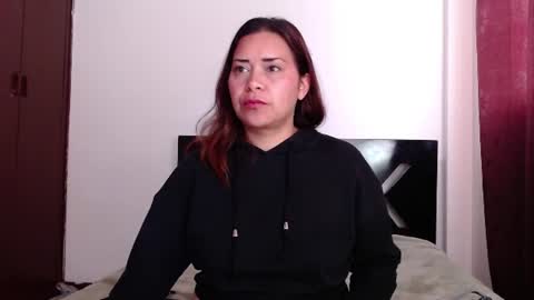 PAULA online show from 07-22-26, 04:32