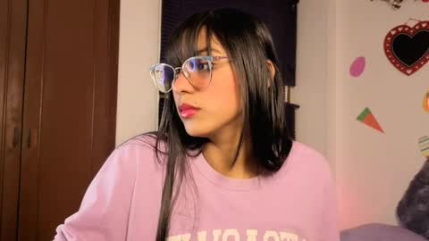 Paula  online show from 04-27-26, 03:37