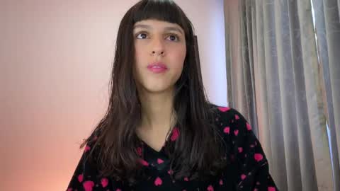 Snapshot of paulainblue chatting on 05-14-26, 10:16 online show from 05-14-26, 10:16