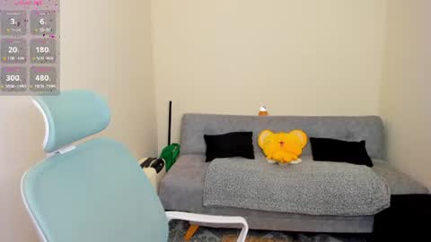 Snapshot of paulette65 chatting on 07-12-26, 01:07 PAU online show from 07-12-26, 01:07