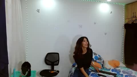 Snapshot of paulettesparks chatting on 01-23-25, 12:57 Paulette Sparks online show from 01-23-25, 12:57