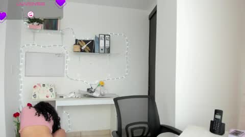 Snapshot of paulina_dossantos chatting on 04-15-26, 06:48 paulina online show from 04-15-26, 06:48