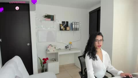 Snapshot of paulina_dossantos chatting on 04-23-26, 07:05 paulina online show from 04-23-26, 07:05