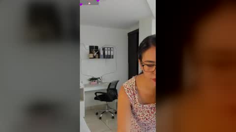 Snapshot of paulina_dossantos chatting on 05-13-26, 07:00 paulina online show from 05-13-26, 07:00