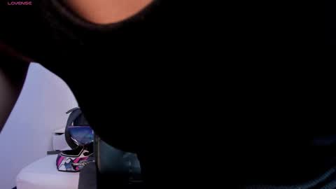 Snapshot of paulina_sweett chatting on 02-27-26, 12:05 Paulina online show from 02-27-26, 12:05