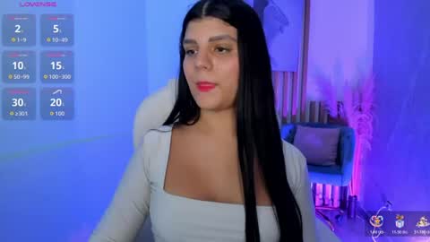 Snapshot of paulinabelle chatting on 06-26-26, 02:10 Paulina Belle online show from 06-26-26, 02:10