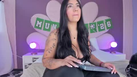 Snapshot of paulinaduarte_ chatting on 06-18-26, 11:36 Paulina online show from 06-18-26, 11:36