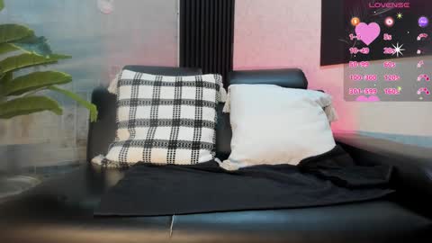 PaulinaSaennz online show from 02-15-26, 01:41