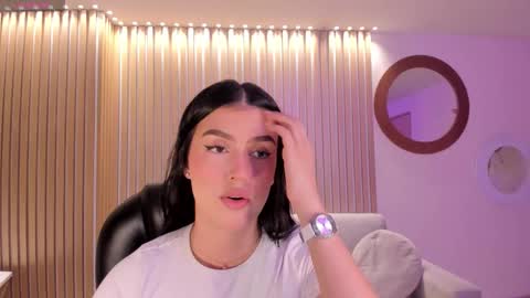 Snapshot of paulinasantosx chatting on 10-12-25, 06:07 Paulina Santos online show from 10-12-25, 06:07