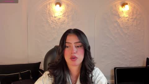 Snapshot of paulinasantosx chatting on 10-20-25, 07:25 Paulina Santos online show from 10-20-25, 07:25