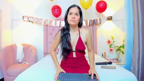 paulinavera online show from 05-19-26, 01:28
