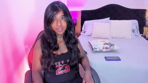 Pauline online show from 03-17-26, 02:38