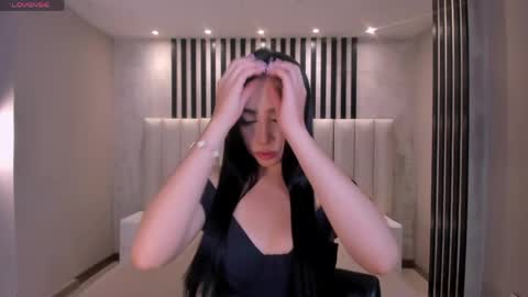 Snapshot of paulinesanz chatting on 05-10-26, 05:18 Pauline Sanz online show from 05-10-26, 05:18