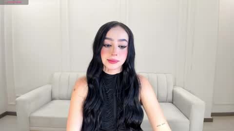 Snapshot of paulinesanz chatting on 05-30-26, 07:00 Pauline Sanz online show from 05-30-26, 07:00