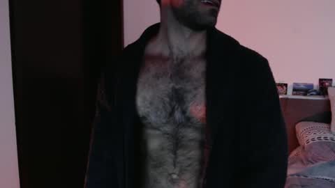 Snapshot of paulripped chatting on 03-08-25, 12:44 Paul online show from 03-08-25, 12:44