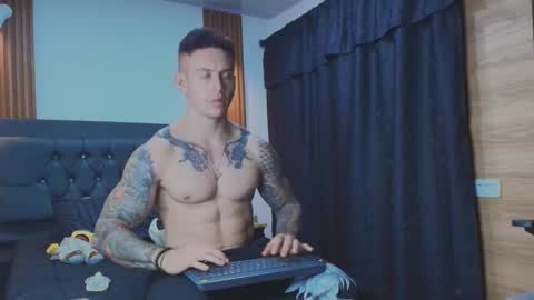 Snapshot of paulthompson_ chatting on 02-15-26, 05:15 Paul online show from 02-15-26, 05:15