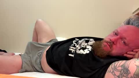 paulyb445 online show from 12-16-25, 06:57