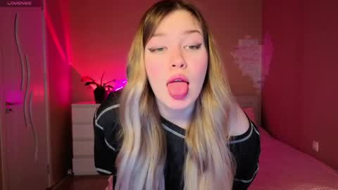 PawsClawss online show from 04-26-26, 02:59