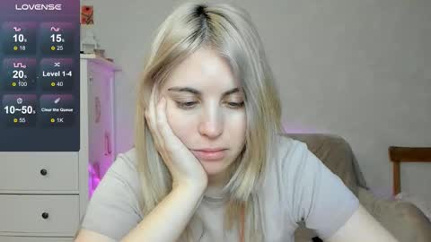 Allisses online show from 02-08-26, 06:06