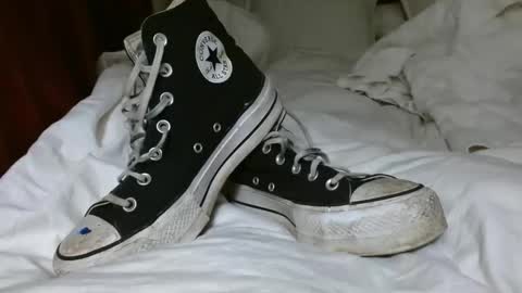 Snapshot of paymommyv chatting on 11-15-25, 01:03 Mommy V online show from 11-15-25, 01:03