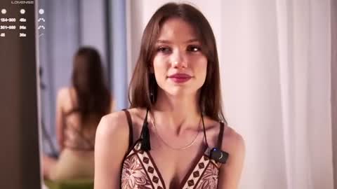 Snapshot of pazrapackii chatting on 06-26-26, 05:34 Sexy Mila online show from 06-26-26, 05:34