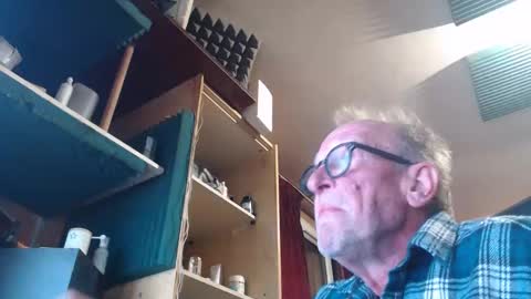 pc8474408 online show from 04-08-26, 07:03