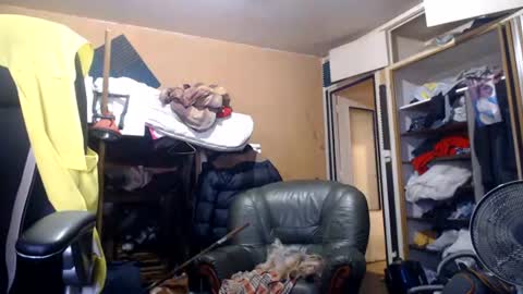 pc8474408 online show from 06-23-26, 05:00