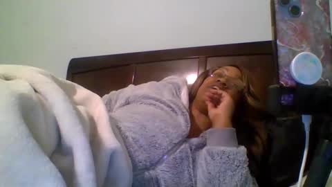 Snapshot of pcaring86 chatting on 02-04-26, 05:24 pcaring86 online show from 02-04-26, 05:24