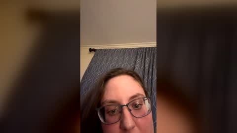 peachesbestfriend online show from 04-01-26, 05:19