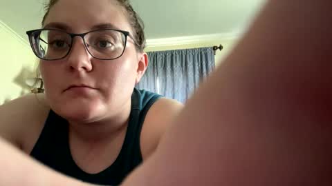 peachesbestfriend online show from 04-01-26, 04:59