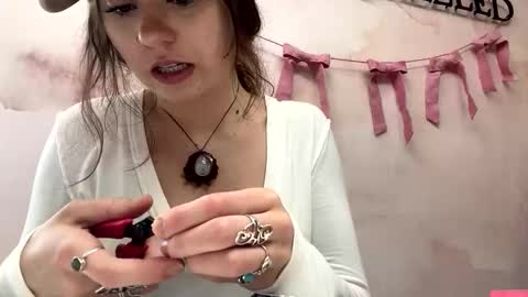 peachesncreampiezz online show from 05-02-26, 06:57