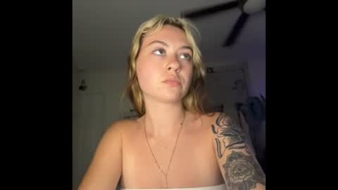 peachesncreampiezz online show from 06-22-26, 07:55
