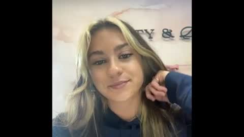 peachesncreampiezz online show from 06-27-26, 06:02