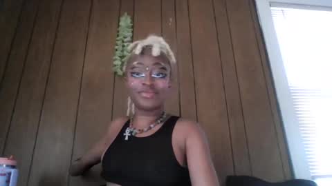 Peach online show from 12-04-25, 08:50