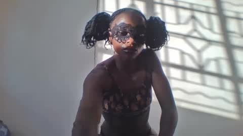 peachy_ebony online show from 11-02-25, 02:30