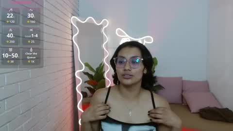 peachy_tay online show from 10-22-25, 02:50