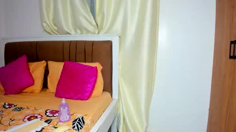 peachyyy online show from 06-11-26, 02:53