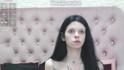 Snapshot of peachyella26 chatting on 02-28-26, 01:56 Ella online show from 02-28-26, 01:56