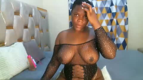 Snapshot of peachygirl255 chatting on 05-12-26, 12:08 Peachy online show from 05-12-26, 12:08