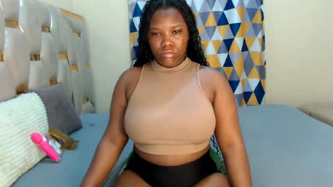 Snapshot of peachygirl255 chatting on 06-24-26, 09:14 Peachy online show from 06-24-26, 09:14