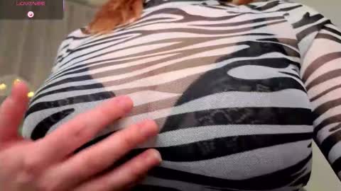 Snapshot of peachymochi chatting on 03-01-26, 09:39 Seraphina online show from 03-01-26, 09:39