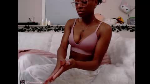 Snapshot of peachypeachgirl chatting on 02-08-25, 04:03 peachypeachgirl online show from 02-08-25, 04:03