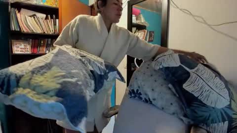 Tangerine Penaut online show from 11-09-25, 07:01